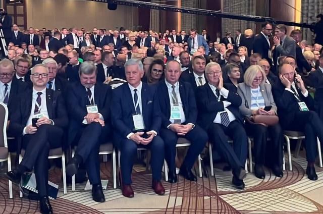 O Order dla Mikołajczyka