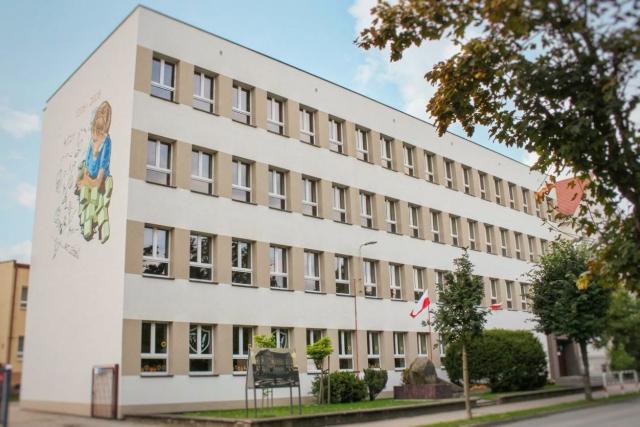 Nowa elewacja i mural