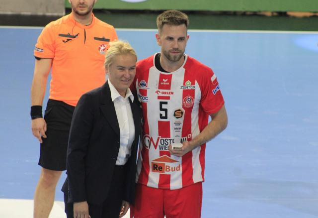 Awans po dreszczowcu