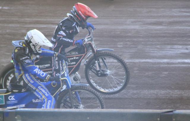 Zacięta walka juniorów