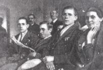 na fot.: oskarżeni o udział w wypadkach lutowych z 1926 r. podczas rozprawy sądowej / Archiwum Państwowe w Kaliszu
