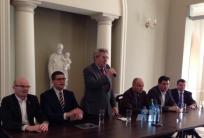 Od lewej: A.Plichta, A.Rogacki, R.Czarnecki, J.Dziedziczak, P.Kaleta, T.Ławniczak (PiS)