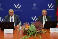 na fot. od lewej: Krzysztof Grabowski i Wojciech Jankowiak / wicemarszałkowie województwa wielkopolskiego,