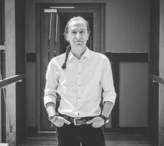 na fot.: Piotr Domagała / gitarzysta jazzowy