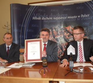 od lewej prezydenci: J. Konopka, J. Pęcherz, D. Grodziński