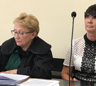na fot. po prawej: Bożena B. / była burmistrz Nowych Skalmierzyc