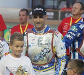 na fot.: Tomasz Gollob po raz ostatni na ostrowskim torze zaprezentował się kibicom podczas zeszłorocznego Turnieju o Łańcuch Herbowy Ostrowa.