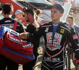 na fot. Kamil Nowacki miał bardzo pracowity weekend. W sobotę startował w Finlandii, a w niedzielę zdążył na mecz ligowy do Krosna
