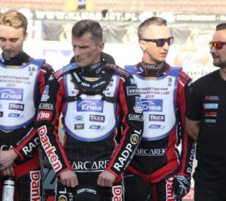 na fot.: Mistrzowie Par Klubowych 1. Ligi. Od lewej: Kamil Nowacki, Tomasz Gapiński, Grzegorz Walasek i trener Mariusz Staszewski.