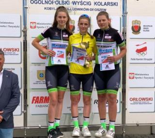 fot. od lewej: Roksana Pasternak, Natalia Nawrocka, Anna Długaś