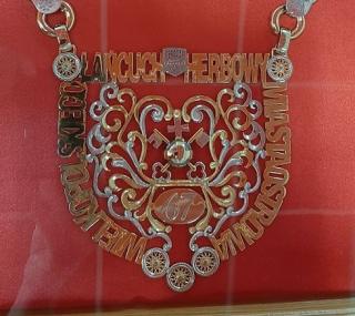 na fot. Tak prezentuje się główne trofeum 67. Turnieju o Łańcuch Herbowy Miasta Ostrowa Wielkopolskiego
