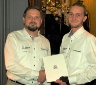 na fot. Przemysław Domagała (prezes OS Omega) i Bartosz Grabowski / fot. facebook Omega OS Ostrów