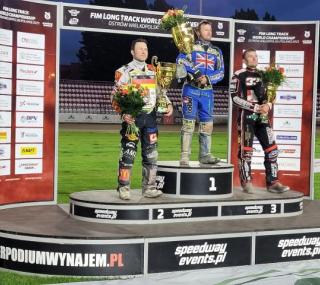 na fot: podium 2. rundy IMŚ w long tracku w Ostrowie