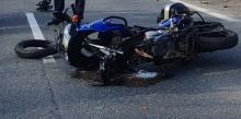 Motocyklem w płot
